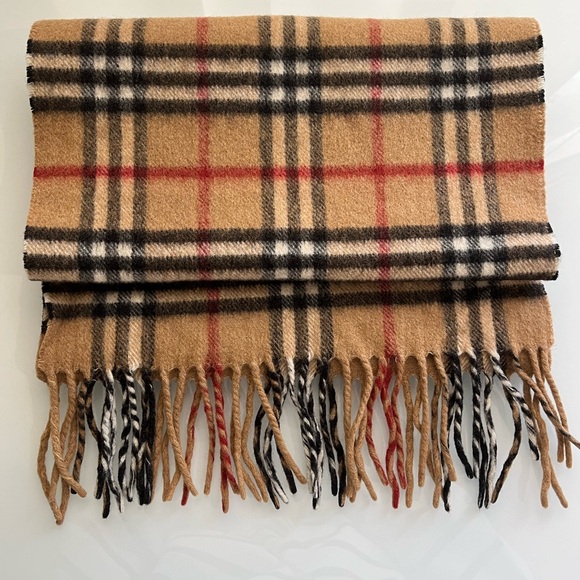BURBERRYS SCARF - Picture 1 of 9